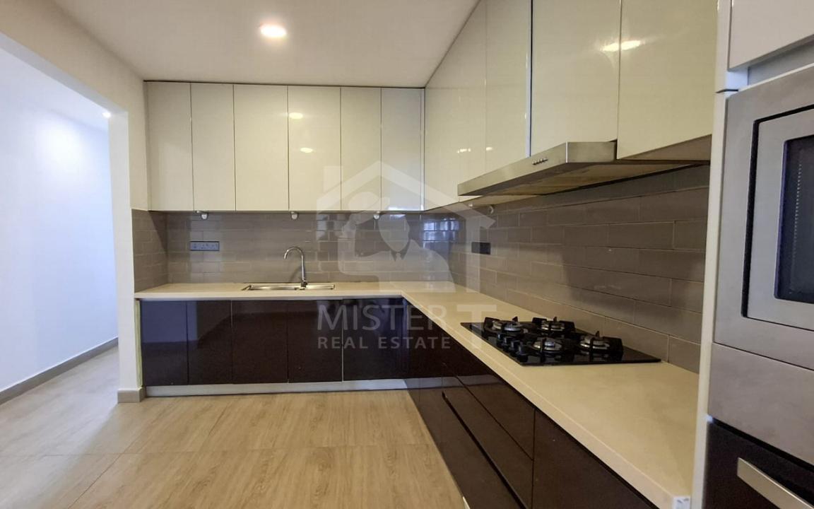 Apartment for Sale at Park Heights, Colombo 05- image 6