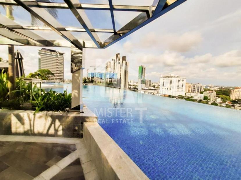 Apartment for Sale at Colombo City Centre- image 7