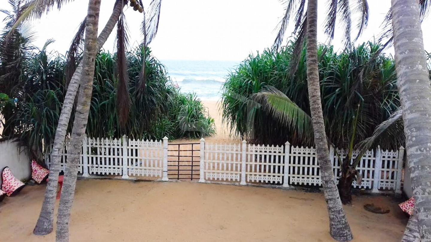 Villa for Sale in Kalutara- image 8
