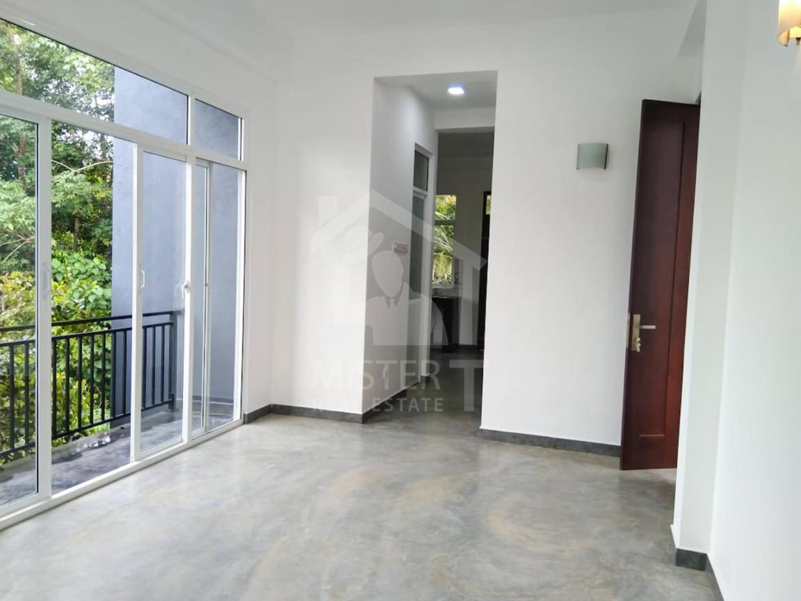 House for Sale in Piliyandala- image 8