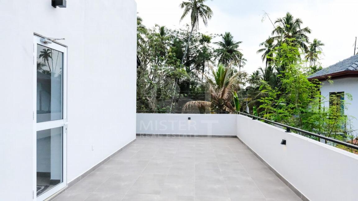 House for Sale in Negombo- image 8