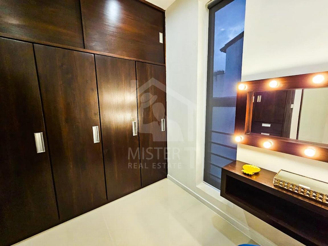 Luxury House for Sale in Nugegoda- image 8