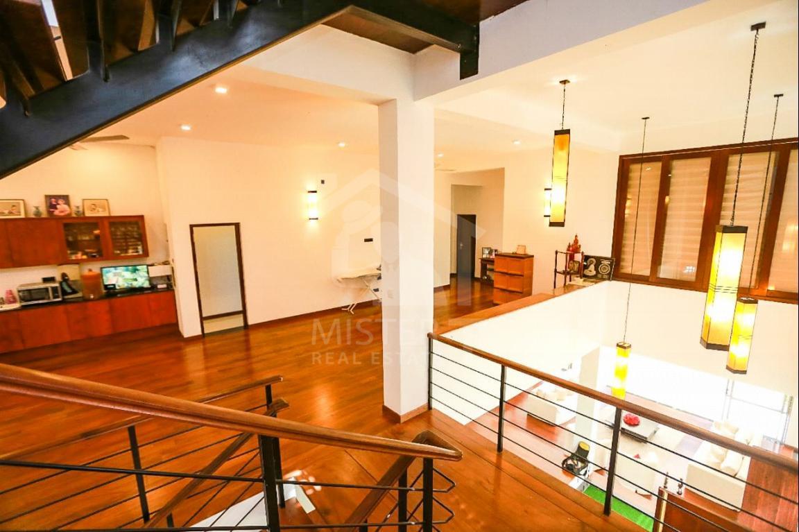 Luxury House for Sale in Nugegoda- image 8
