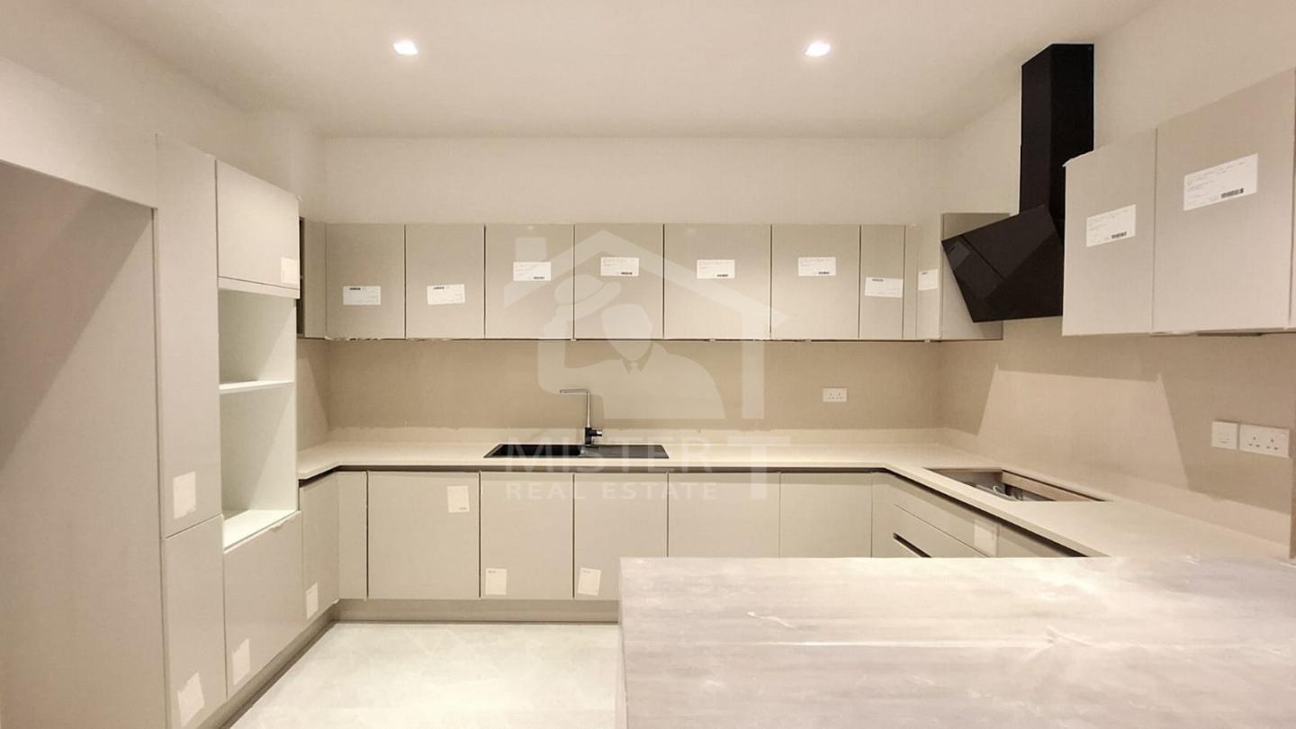 Apartment for Sale at 606 The Address, Colombo 03- image 8