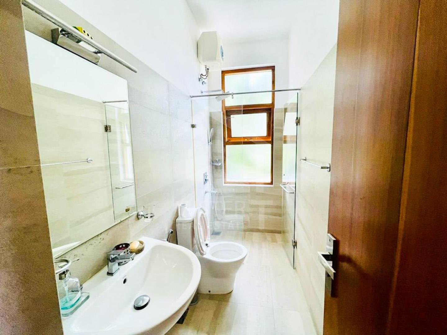 Luxury House for Sale in Nugegoda- image 9