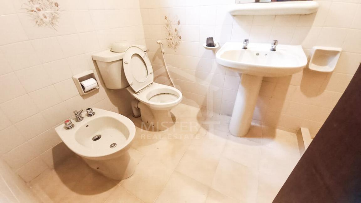 Colonial Style House for Sale in Pita Kotte - image 9