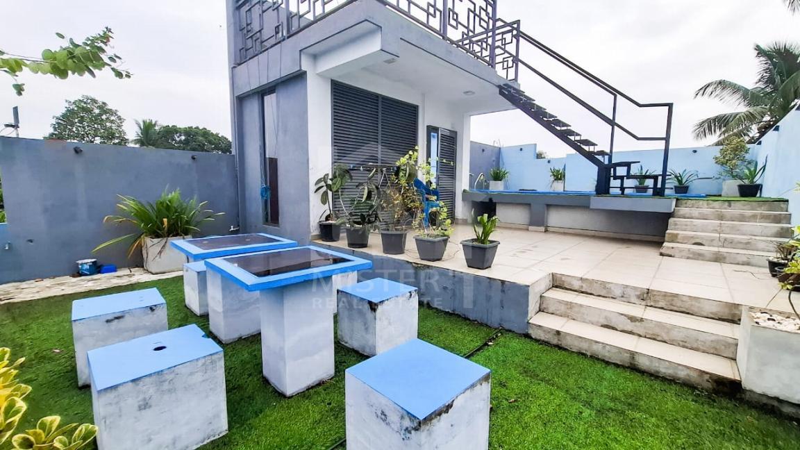 House for Sale in Thalawathugoda- image 9