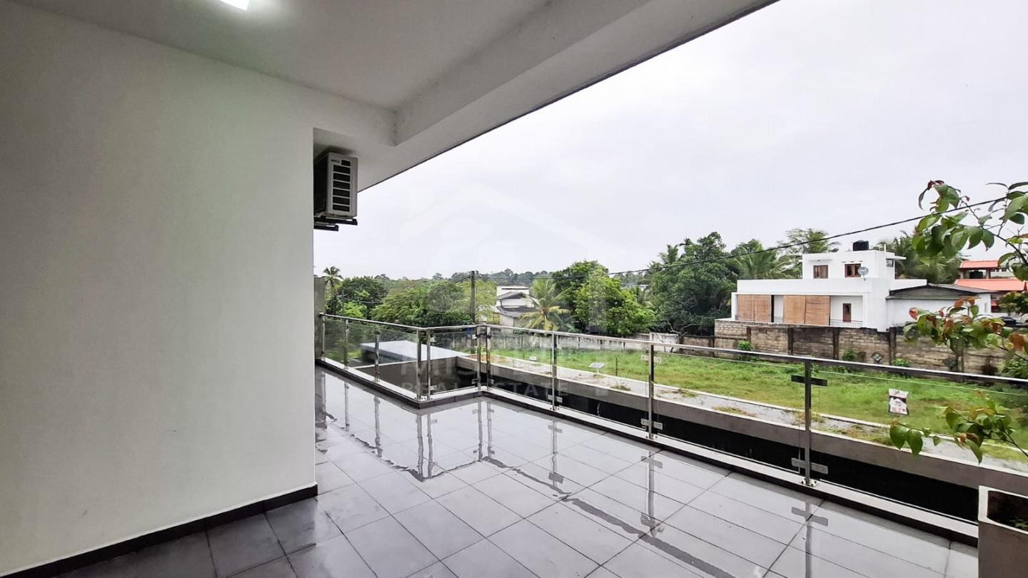 House for Sale in Malabe- image 9