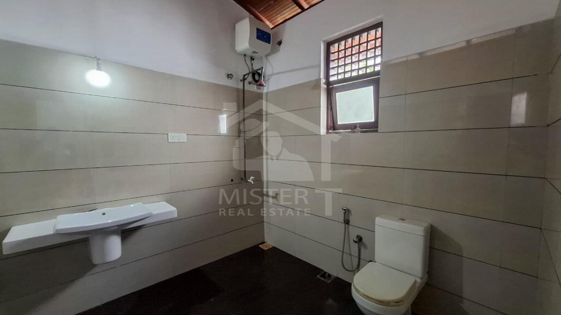 House for Sale in Nugegoda- image 9