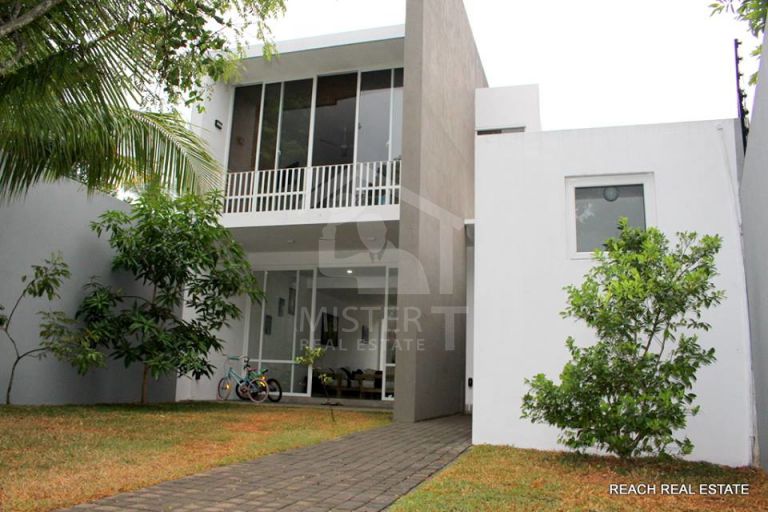 House for Sale in Nugegoda- image 1