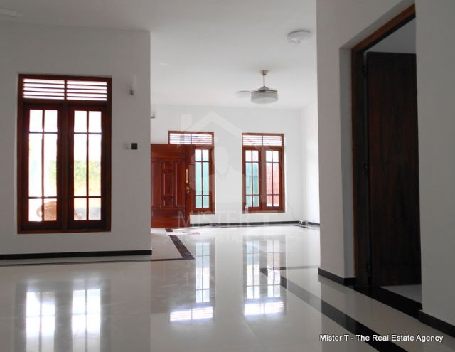 House for Sale in Mount Lavinia- image 5