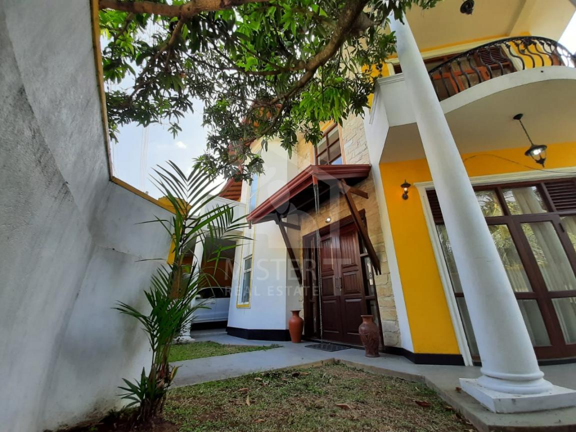 House for Sale in Battaramulla- image 2