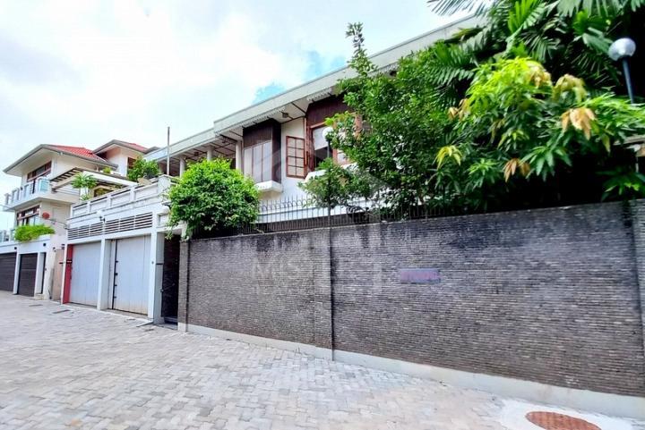 House for Sale in Bambalapitiya - image 1