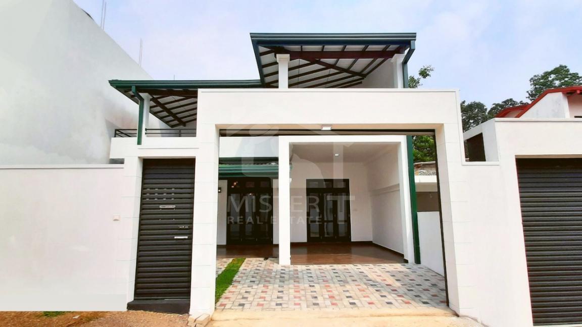 House for Sale in Piliyandala- image 1