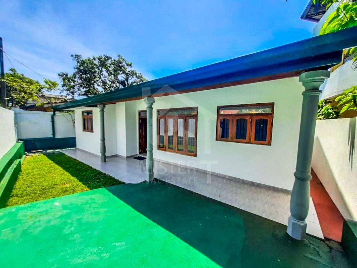 House for Sale in Wattala- image 1