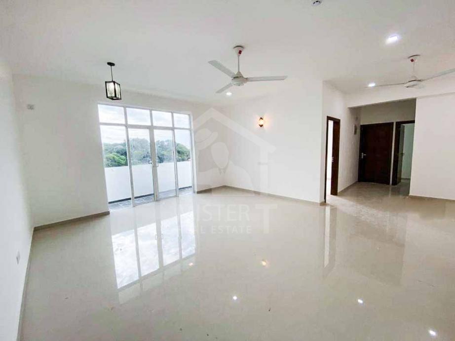Apartment for Sale in Mount Lavinia - image 1