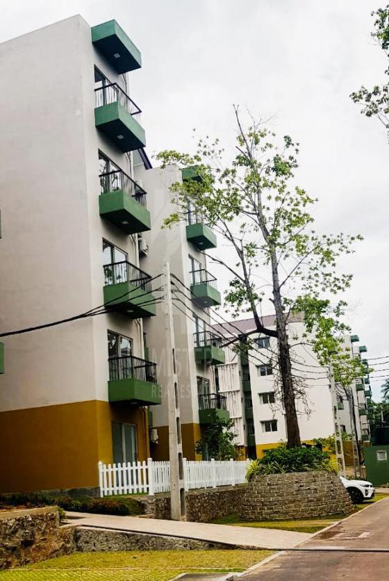 Apartment for Sale in Athurugiriya- image 1
