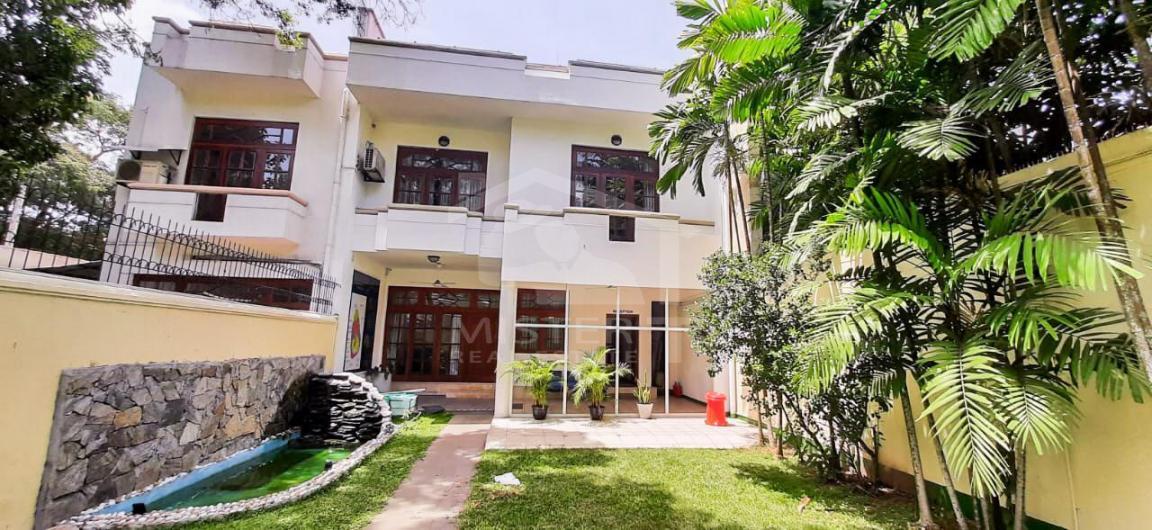 House for Sale in Colombo- image 1