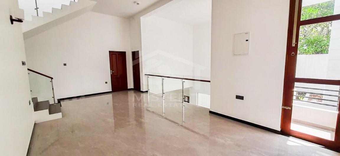 House for  sale in Kalubowila - image 1