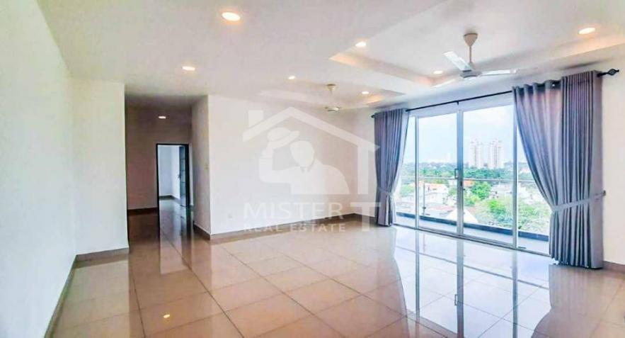 Apartment for Sale at The Flemington- image 1