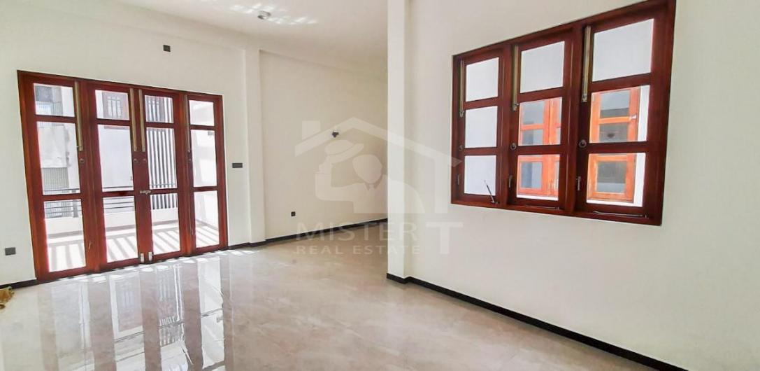 House for  sale in Kalubowila - image 2