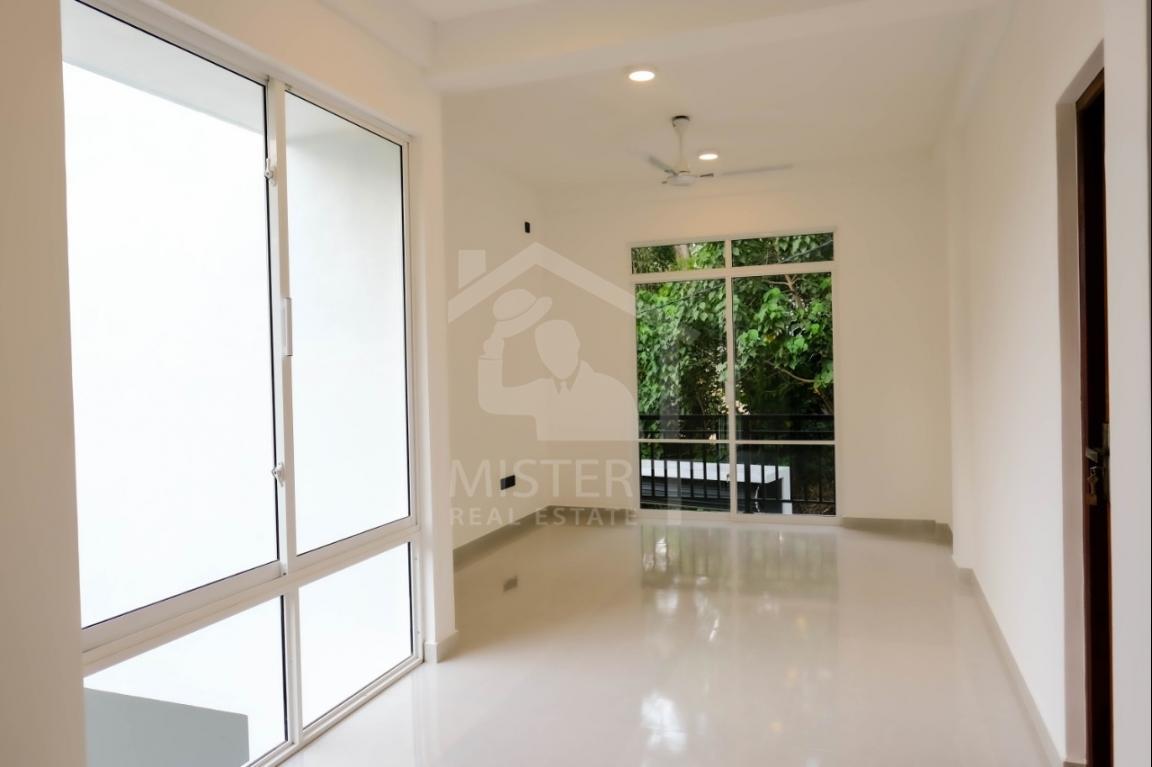 House for Sale in Battaramulla- image 3