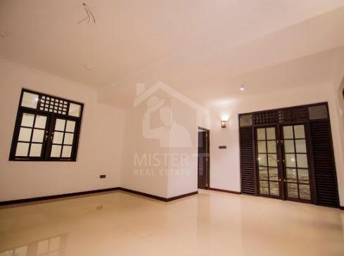 House for Sale in Battaramulla- image 3