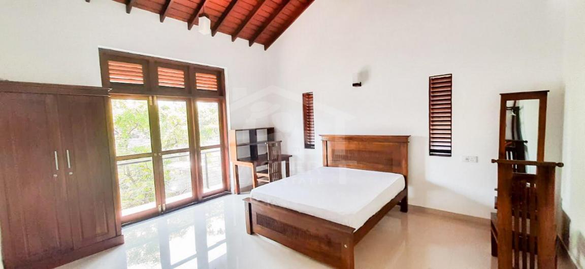 House for Sale in Boralesgamuwa - image 3