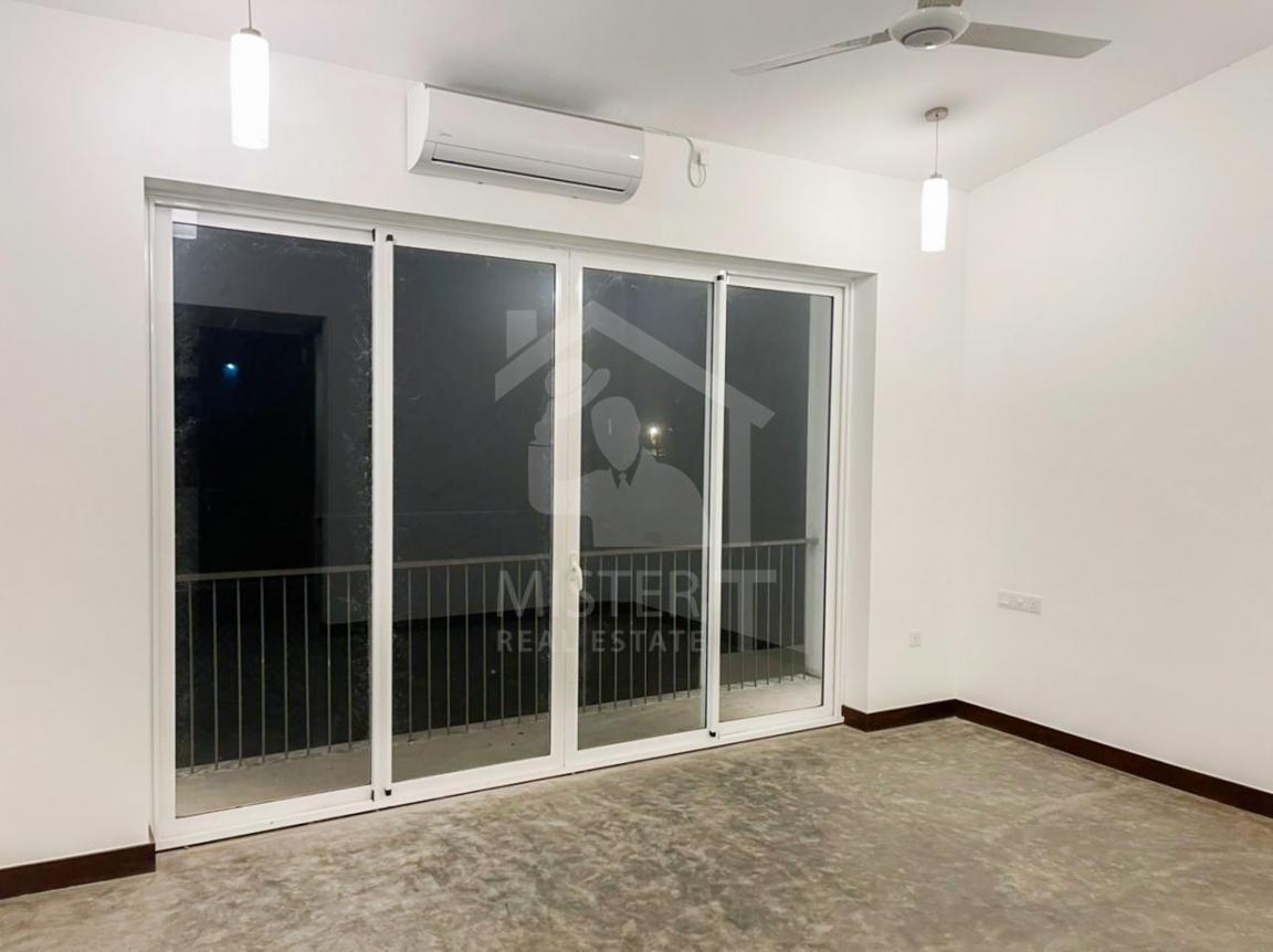 House for Sale In Pelawatta - image 3