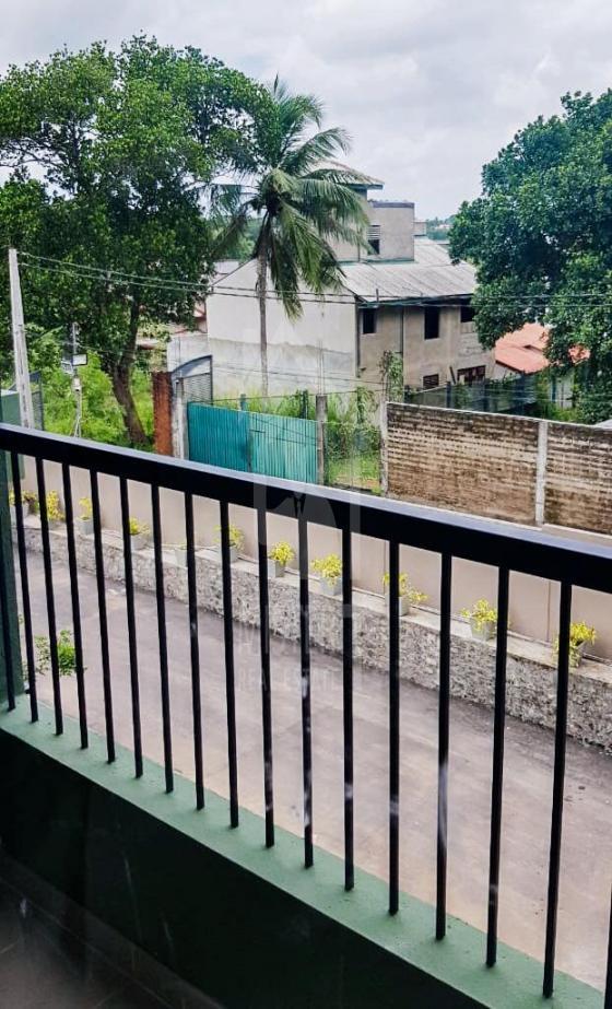 Apartment for Sale in Athurugiriya- image 3