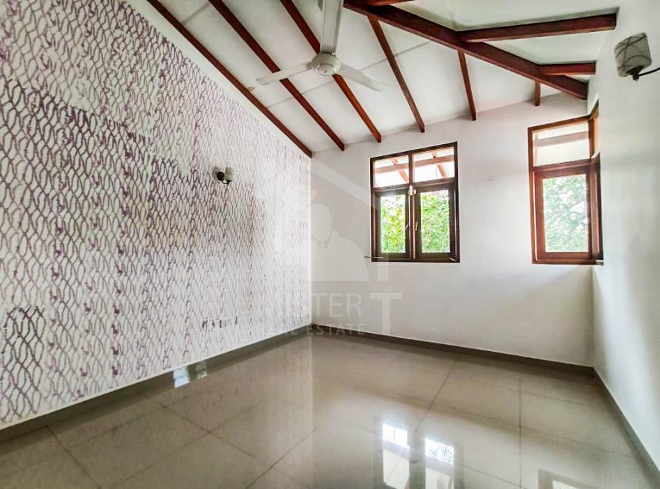 House for Sale in Malabe- image 4