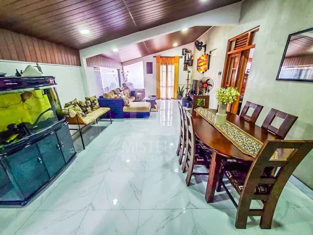 Commercial Property for Sale in Boralesgamuwa- image 4