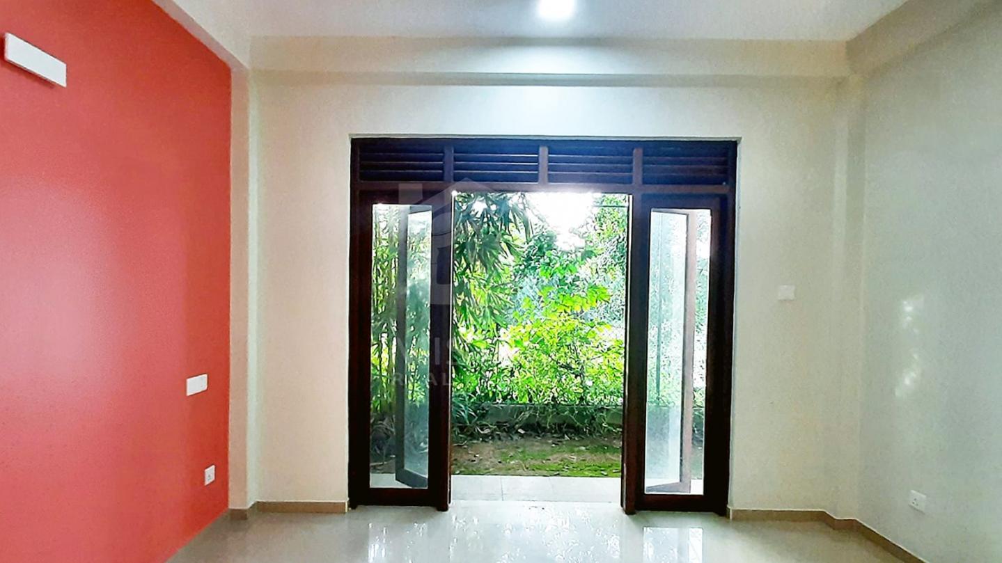 House for Sale in Hokandara - image 4