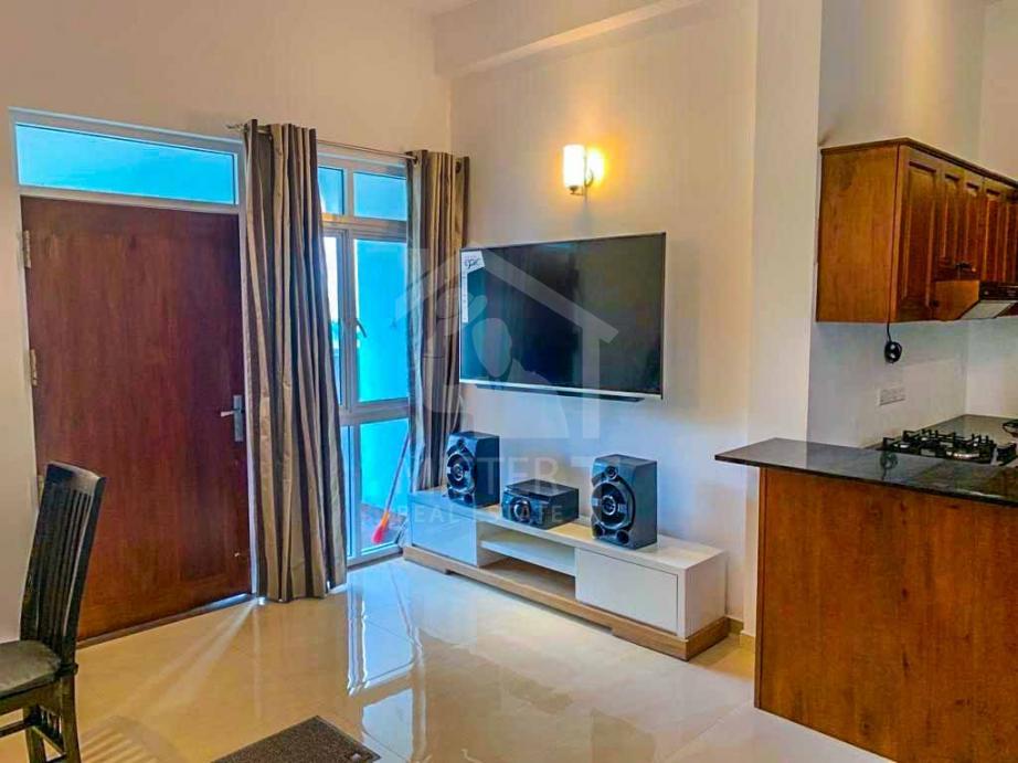 Private Apartment for Sale in Colombo 05- image 4