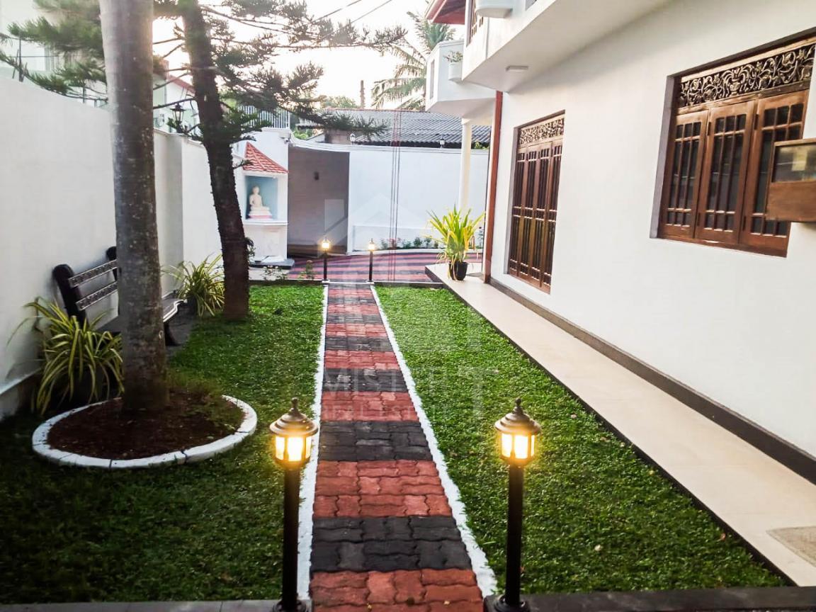 House for Sale in Malabe- image 5