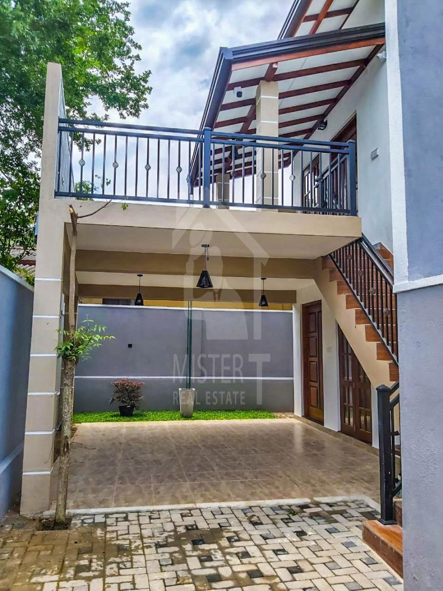 House for Sale in Piliyandala- image 5