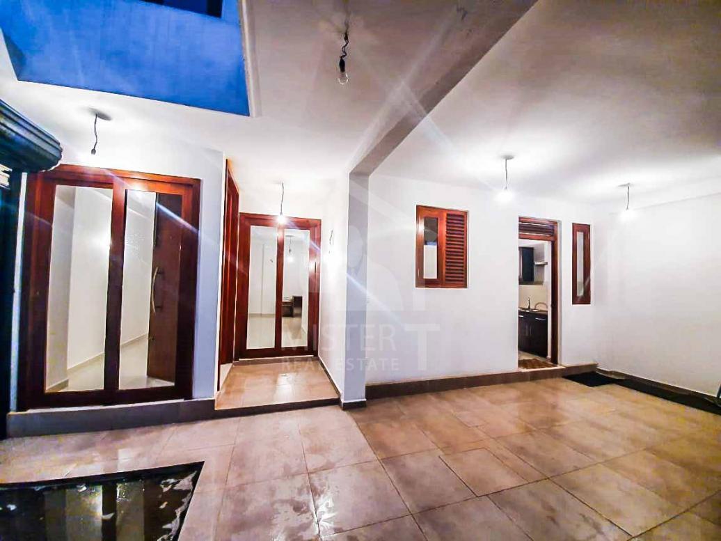 House for Sale in Kalubowila- image 5