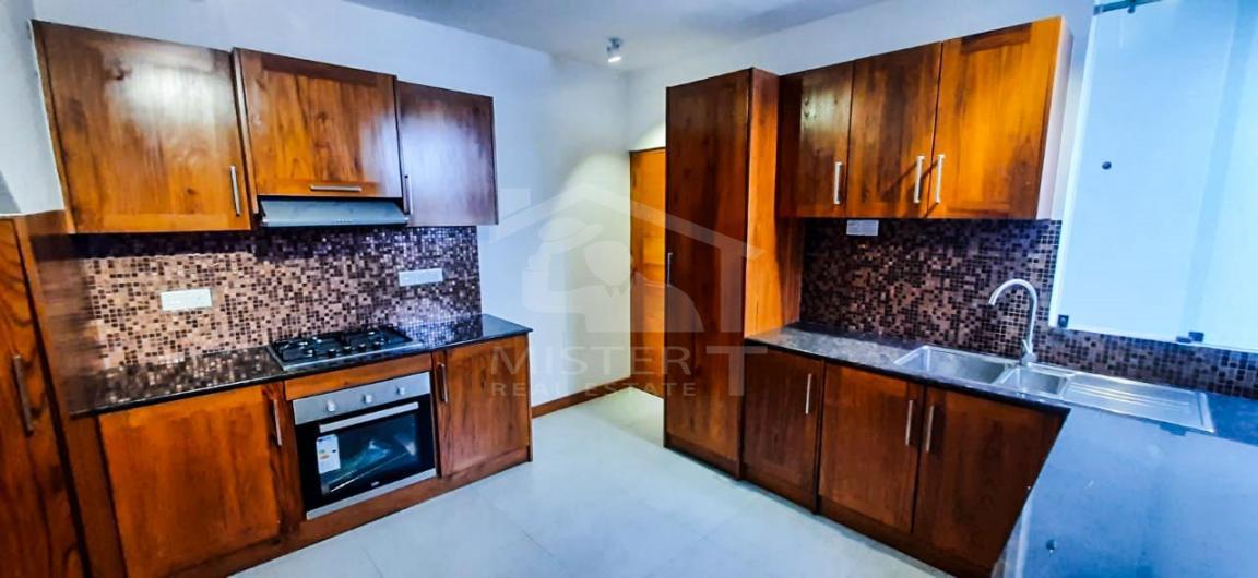 House for Sale in Colombo - image 6