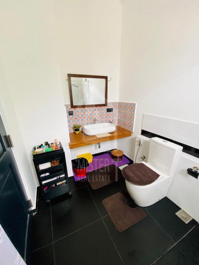 House for Sale in Nugegoda- image 6