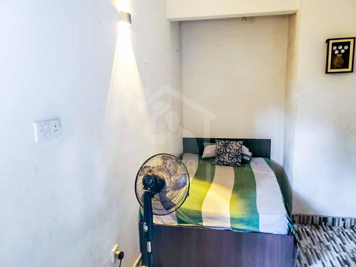 Commercial Property for Sale in Boralesgamuwa- image 6