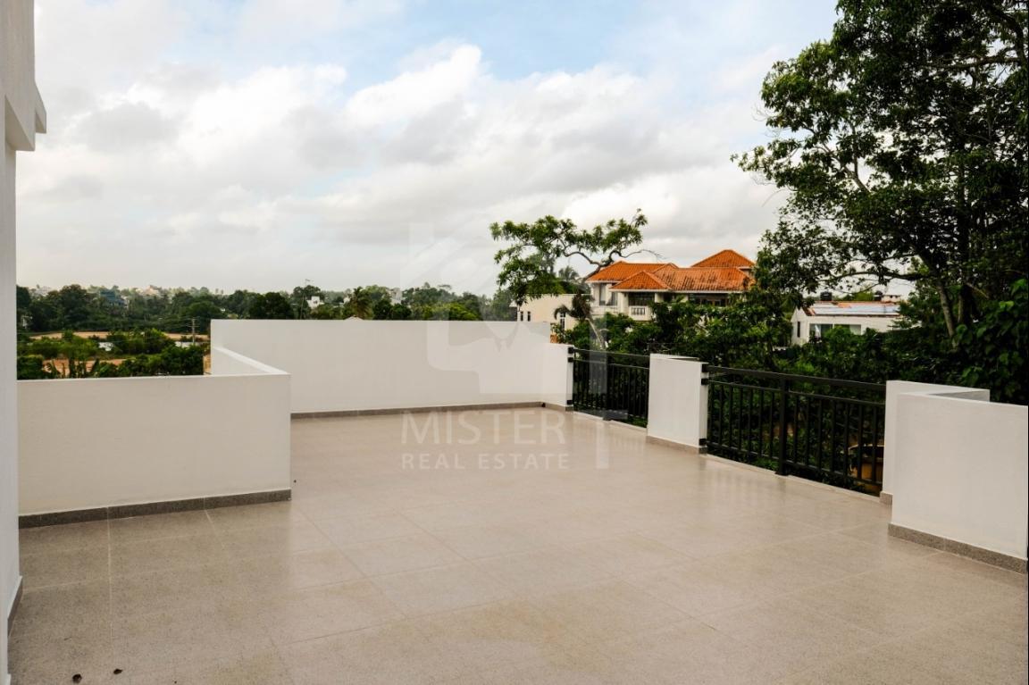 House for Sale in Battaramulla- image 7