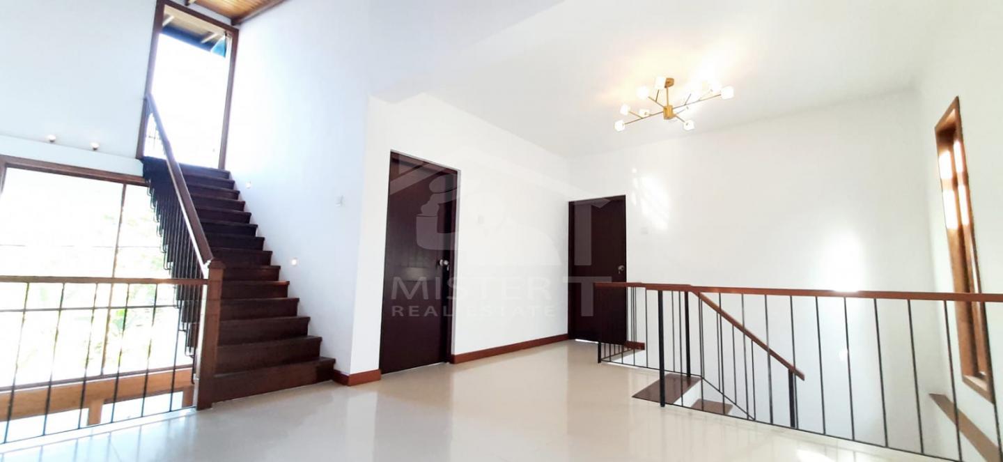  Luxury Architect Designed House for Sale in Kotte- image 7