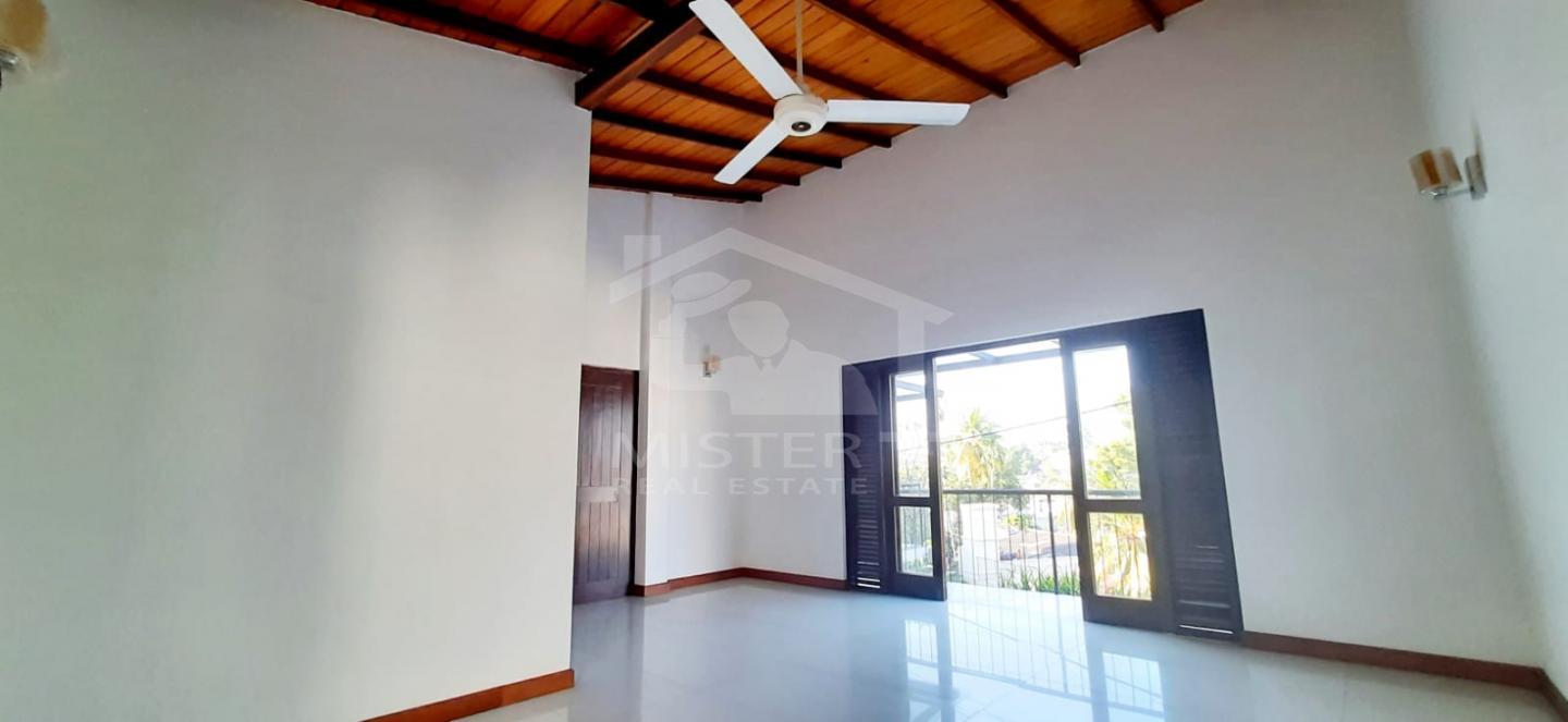  Luxury Architect Designed House for Sale in Kotte- image 8