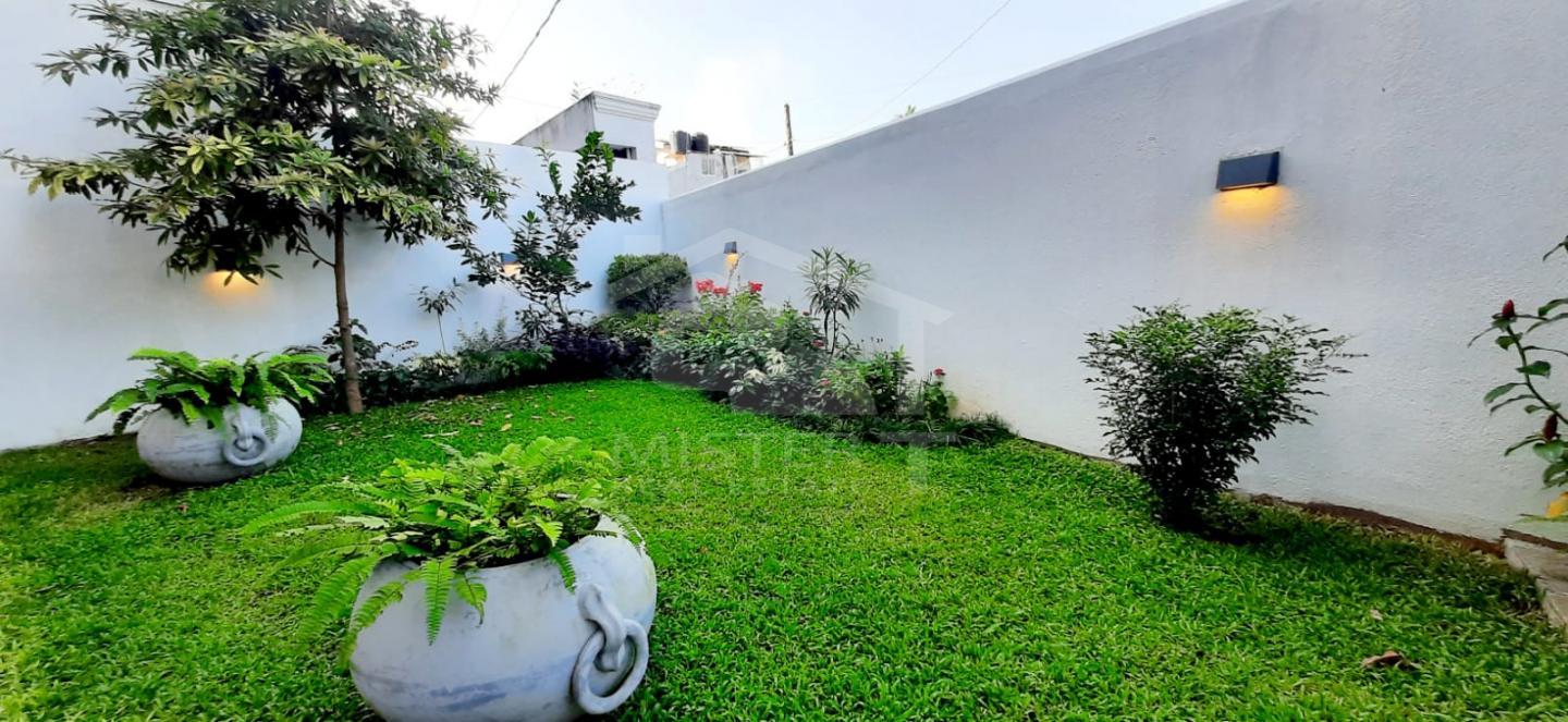  Luxury Architect Designed House for Sale in Kotte- image 9