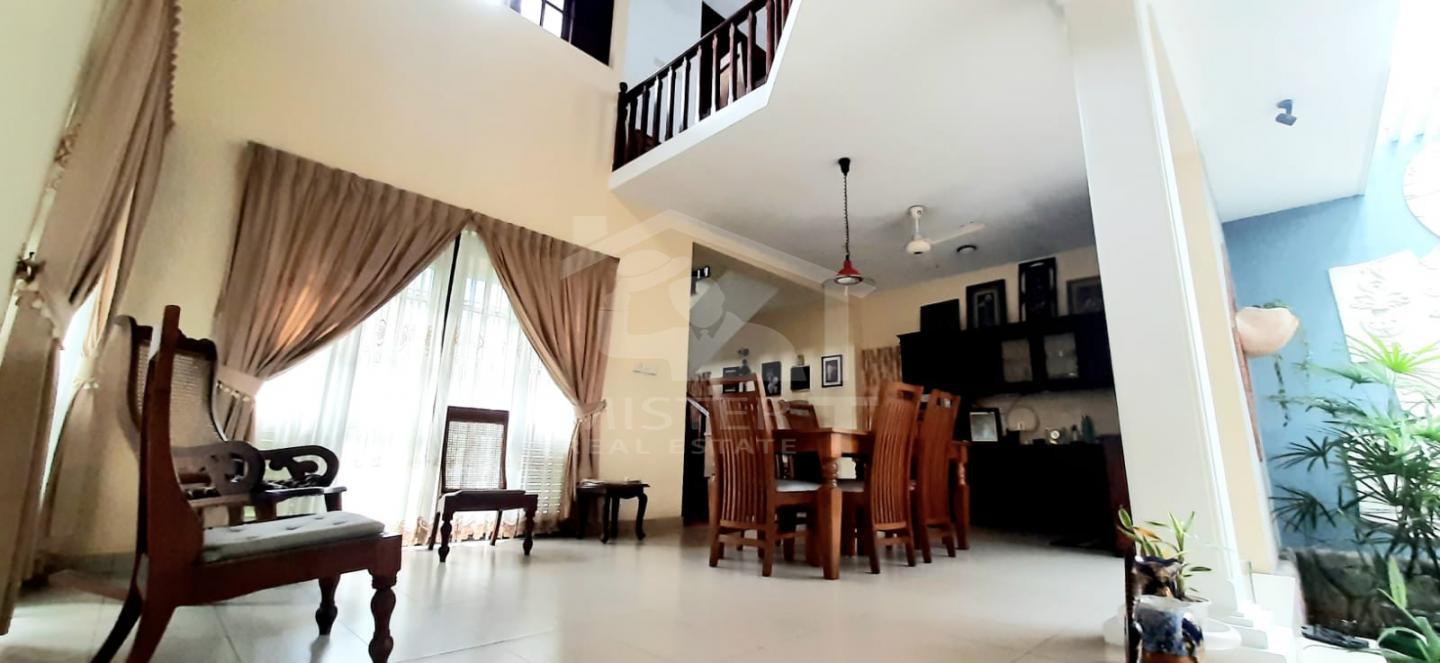 House for Sale in Battaramulla- image 4