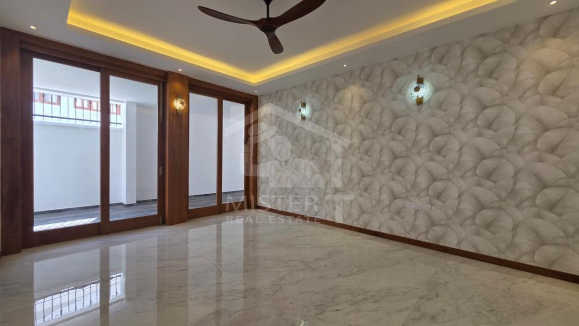 Luxury House for sale in Battaramulla- image 5