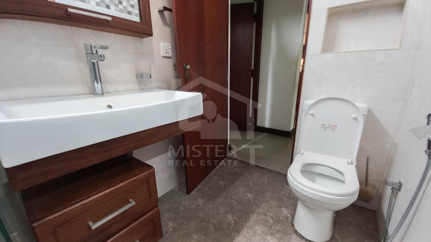 House for Sale in Nugegoda- image 10