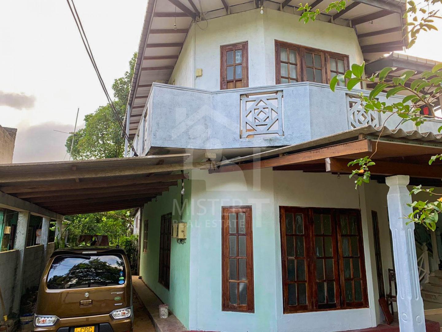House For Sale in Ragama- image 1