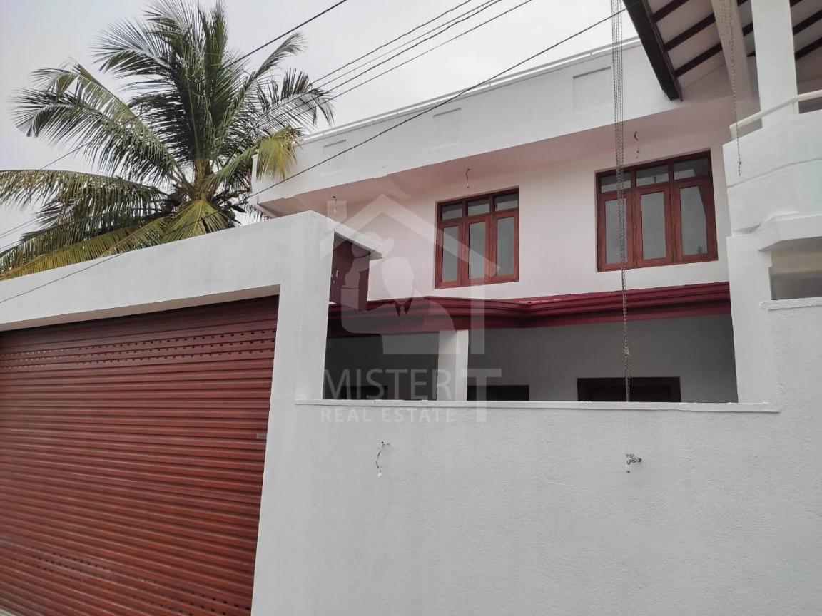 House For Sale in Kandana- image 1