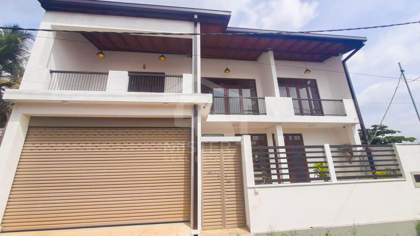 House for Sale in Piliyandala- image 1